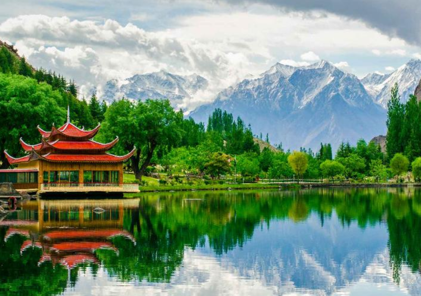 Special Family Tour - SKARDU